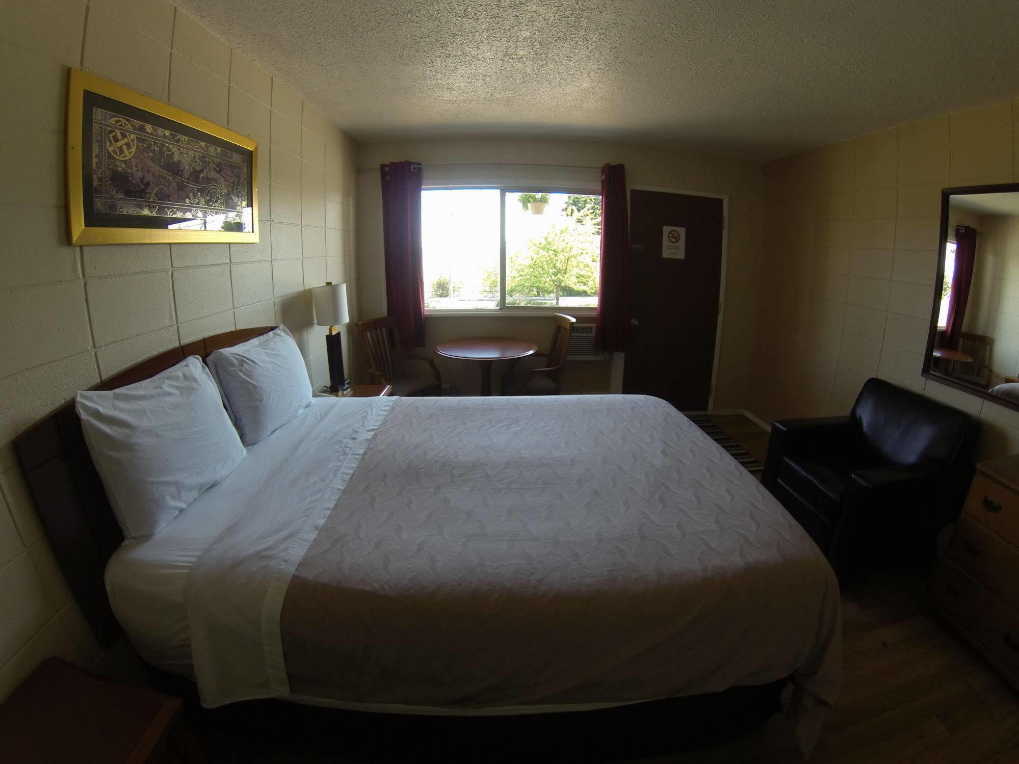 Value Lodge Motel Нанеймо Екстериор снимка